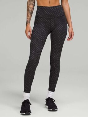 Lululemon Wunder Train High-Rise Tight 25"
Mirrorify Black Multi